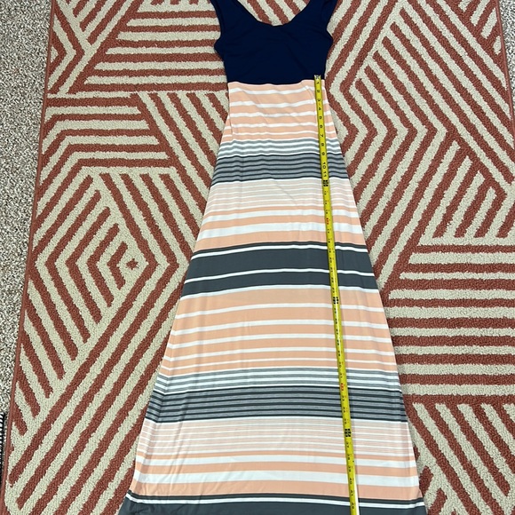 MARKET & SPRUCE S floor length, peekaboo back maxi dress - Picture 9 of 10